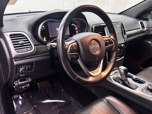 Certified 2019 Jeep Grand Cherokee Limited w/ Luxury Group II AWD/4WD image 11