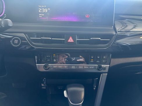 Used 2025 Kia Seltos S FWD image 17