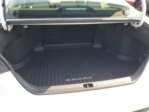 New 2026 Toyota Camry SE w/ Convenience Package FWD image 8