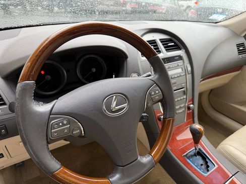 Used 2011 Lexus ES 350 image 27