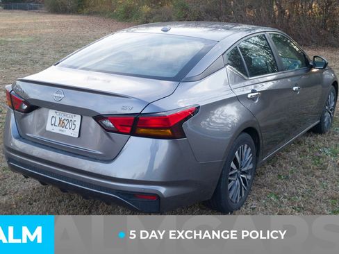 Used 2024 Nissan Altima 2.5 SV image 4
