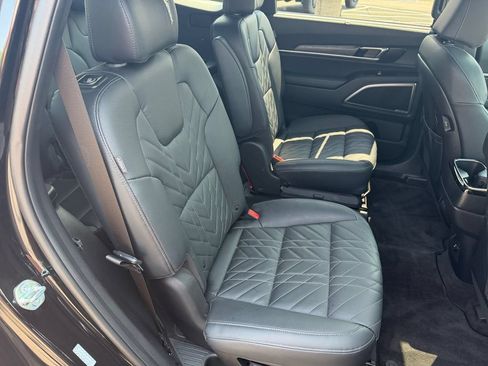 Used 2025 Kia Telluride EX X-Line AWD/4WD image 22