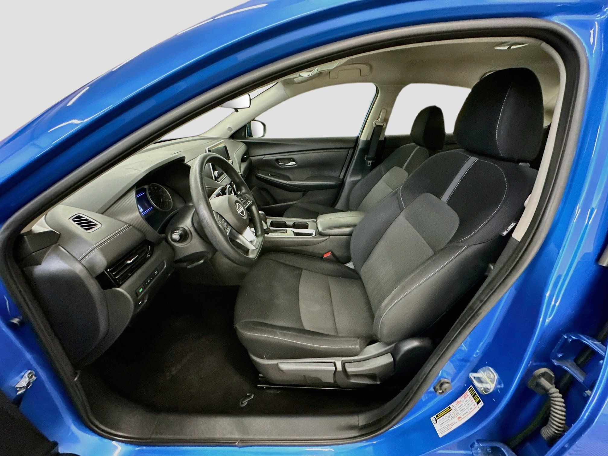 Used 2024 Nissan Sentra SV FWD image 13