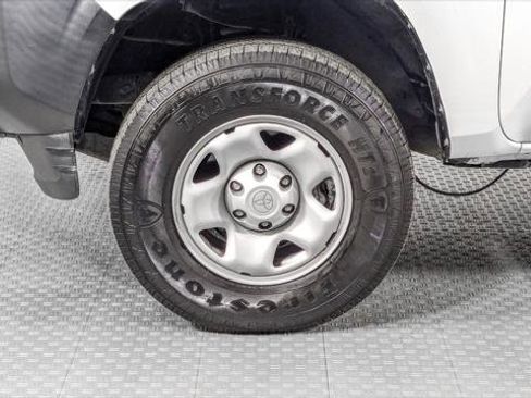 Used 2021 Toyota Tacoma SR image 31