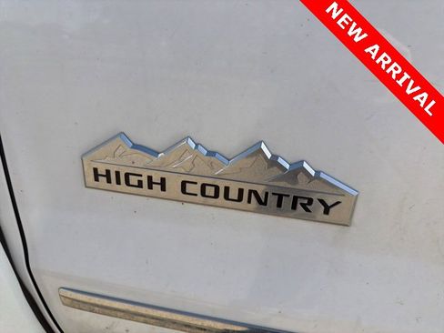 Used 2017 Chevrolet Silverado 2500 High Country w/ Duramax Plus Package image 17