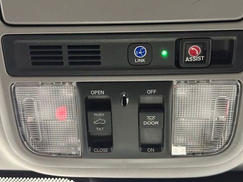 Used 2019 Honda Odyssey Elite image 25