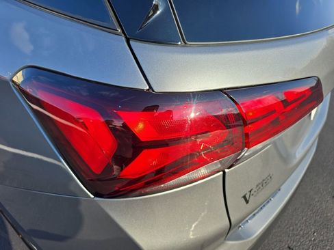 Used 2024 Chevrolet Equinox LT image 36