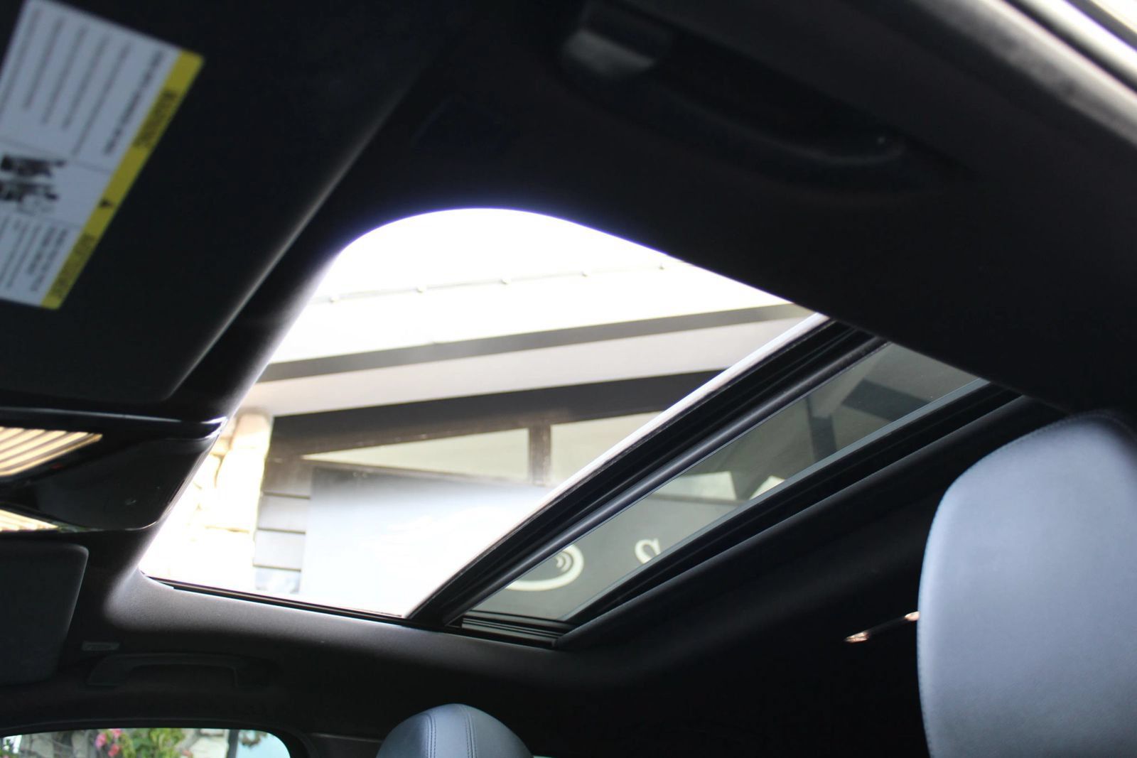 Used 2020 BMW 330i Sedan w/ Convenience Package RWD image 30