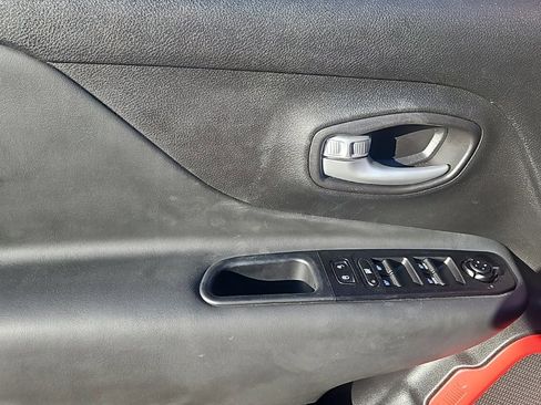 Used 2023 Jeep Renegade Trailhawk w/ Sun/Sound Group image 8