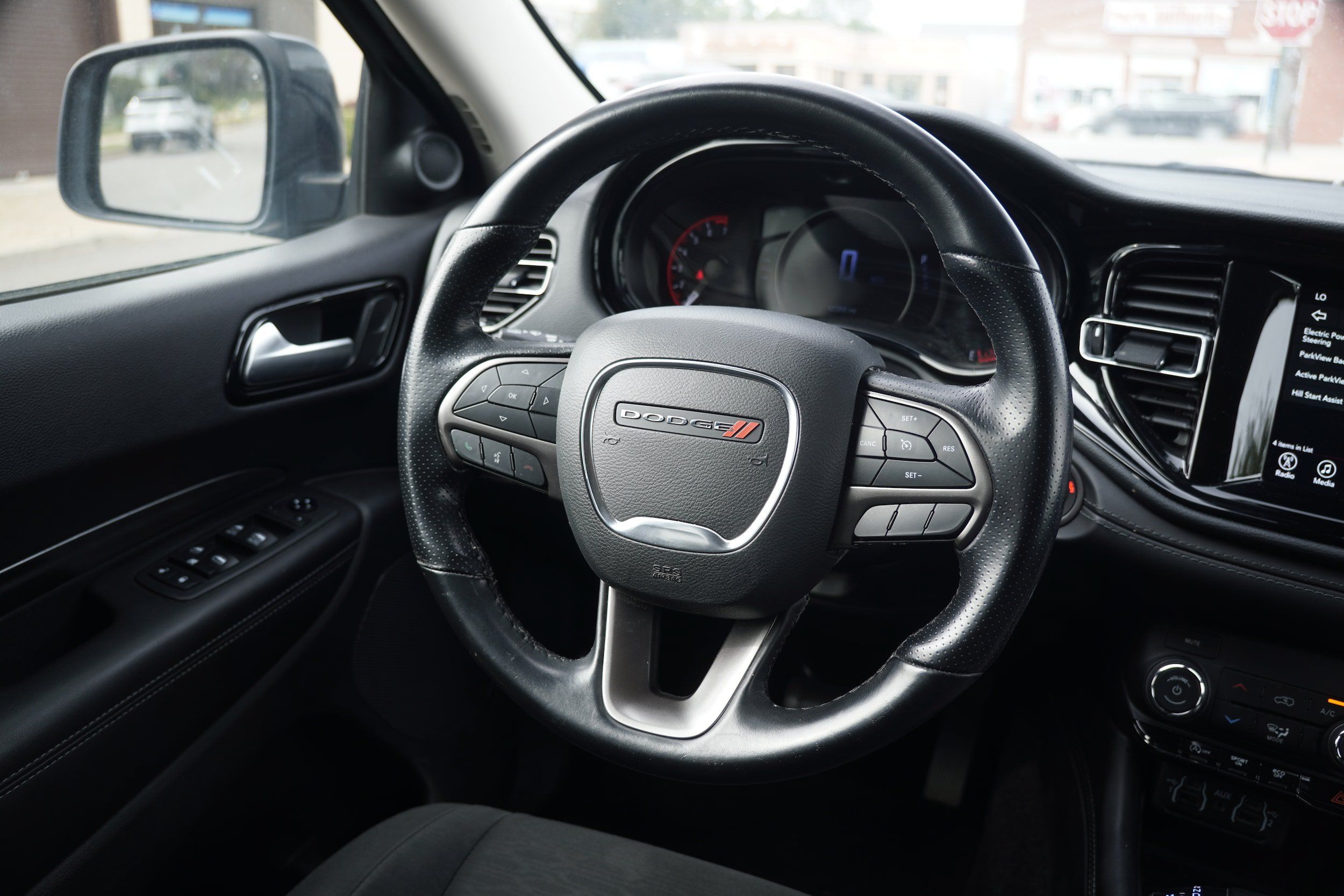 Used 2021 Dodge Durango SXT AWD/4WD image 22