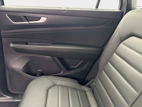 New 2026 Volkswagen Atlas Cross Sport SEL image 15