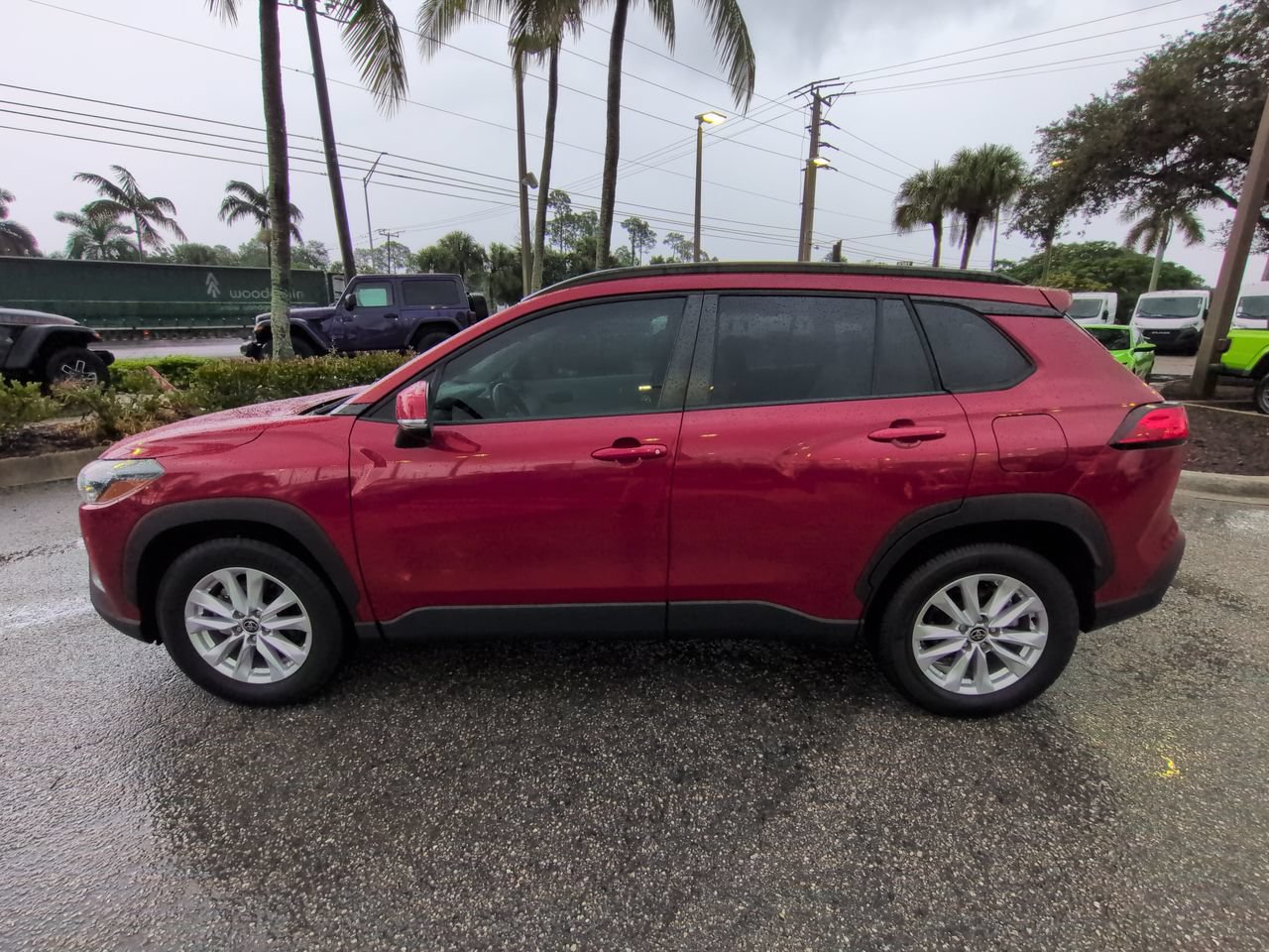 Used 2022 Toyota Corolla Cross LE w/ Moonroof Package FWD image 8