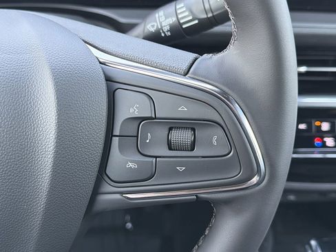 New 2026 Buick Envista Avenir image 9