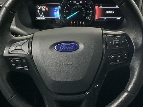 Used 2017 Ford Explorer XLT w/ Equipment Group 202A AWD/4WD image 23