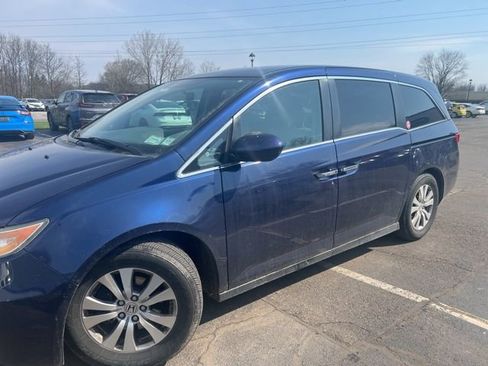Used 2016 Honda Odyssey SE image 4