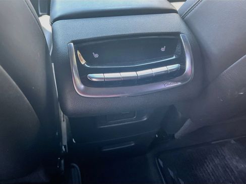 Used 2021 Cadillac XT6 Sport w/ Platinum Package AWD/4WD image 27