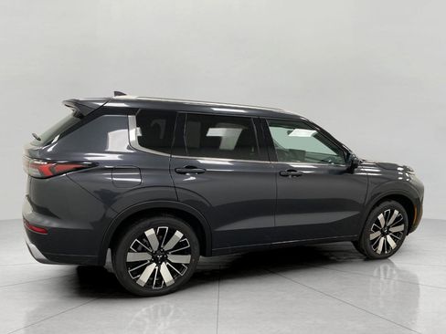 New 2026 Mitsubishi Outlander SEL image 2