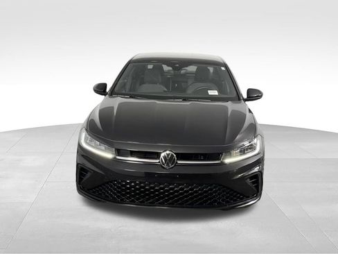 Used 2025 Volkswagen Jetta Sport FWD image 5
