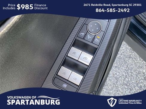 Used 2024 Mitsubishi Outlander SE image 17