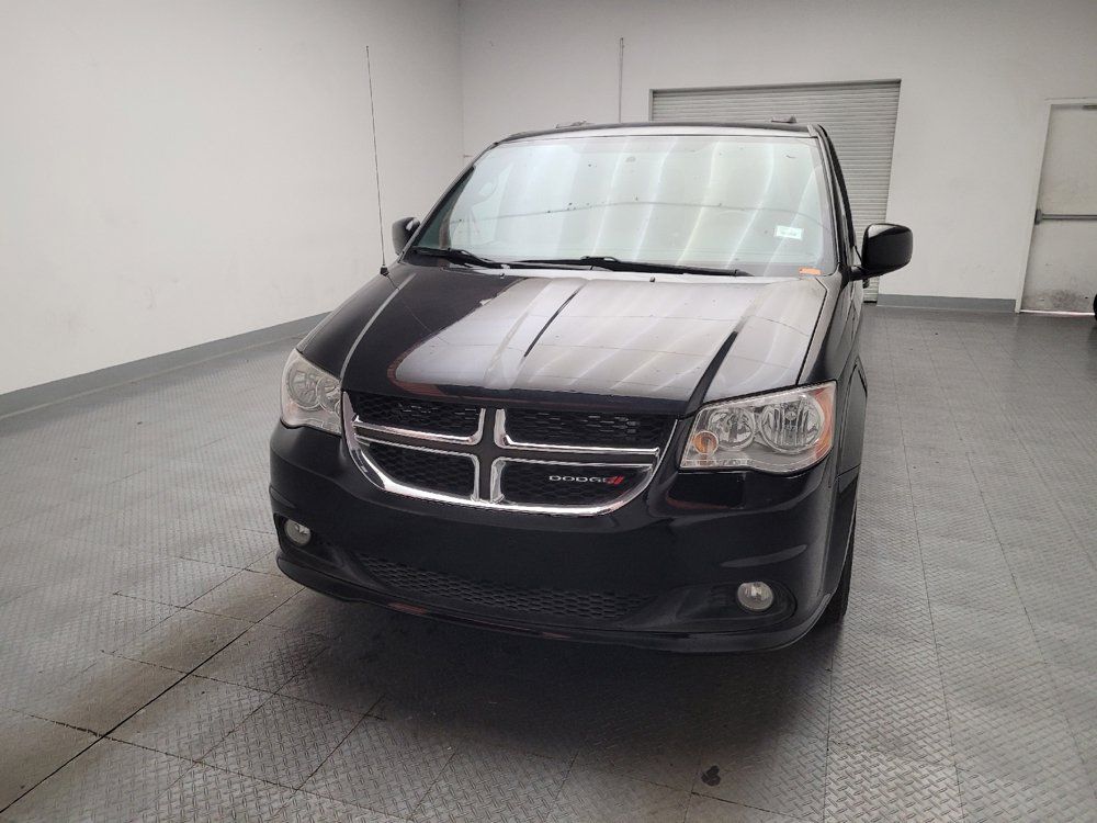 Used 2017 Dodge Grand Caravan SXT FWD image 15