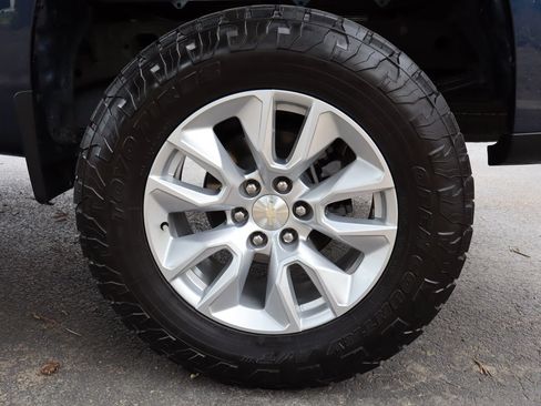 Used 2022 Chevrolet Silverado 1500 Custom AWD/4WD image 40