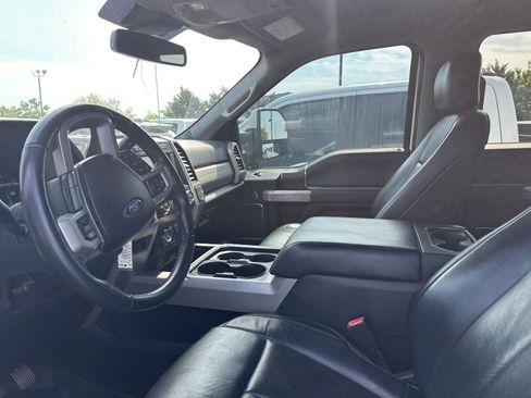Used 2020 Ford F250 Lariat w/ Lariat Value Package AWD/4WD image 4