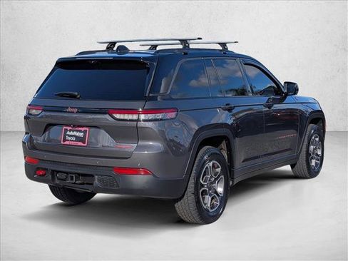 Used 2022 Jeep Grand Cherokee Trailhawk w/ Luxury Tech Group III AWD/4WD image 5