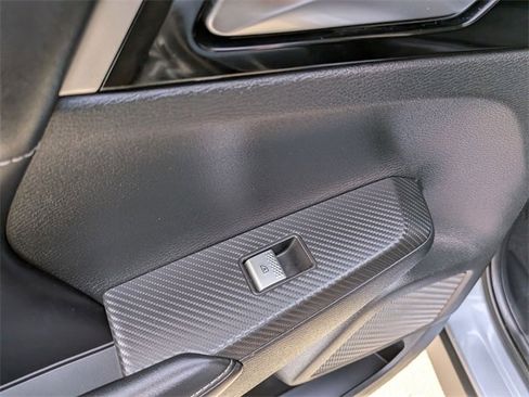 Used 2022 Mitsubishi Outlander SE image 27