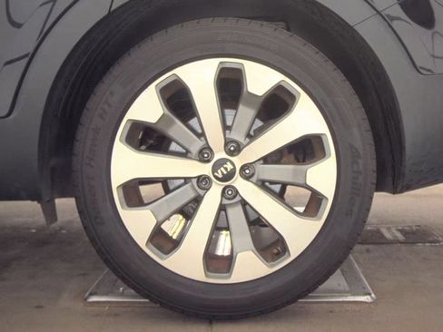 Used 2020 Kia Telluride S FWD image 18