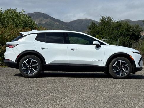New 2026 Chevrolet Equinox EV LT FWD image 3