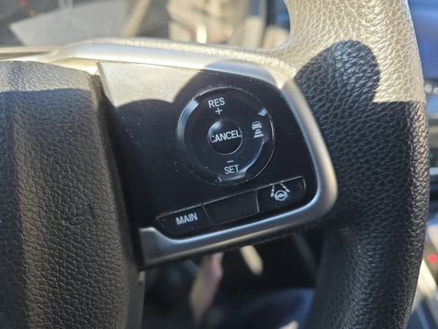 Used 2020 Honda CR-V LX image 20