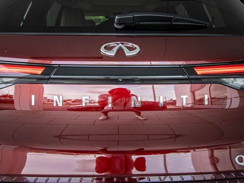 Used 2024 INFINITI QX60 Luxe w/ Cargo Package FWD image 15