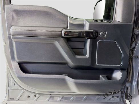Used 2019 Ford F150 Lariat w/ Equipment Group 502A Luxury AWD/4WD image 22