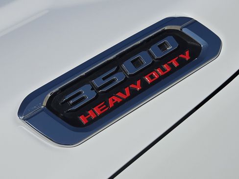 Used 2024 RAM 3500 Tradesman w/ Chrome Appearance Group image 11