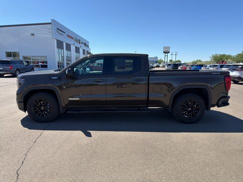 Used 2023 GMC Sierra 1500 Elevation w/ Elevation Premium Package AWD/4WD image 12