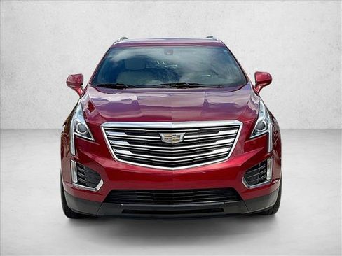 Used 2019 Cadillac XT5 FWD image 2