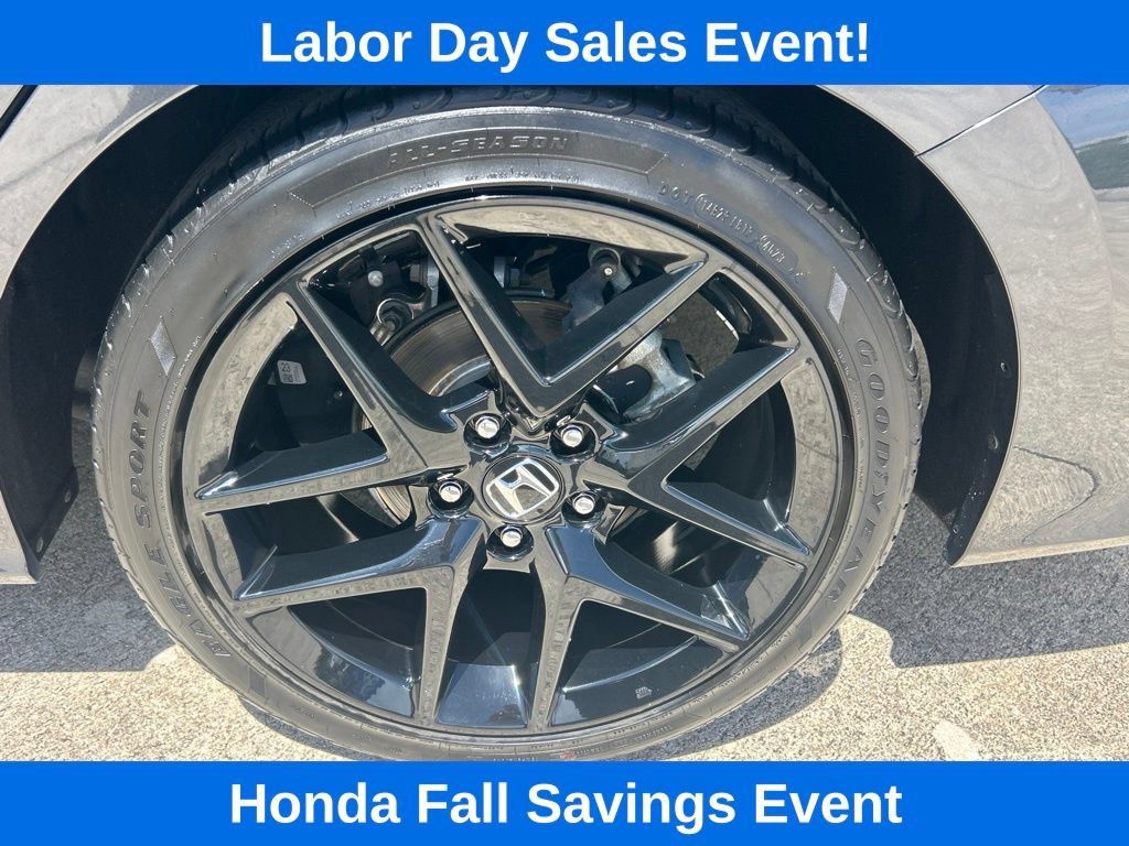 Used 2024 Honda Civic Sport image 5