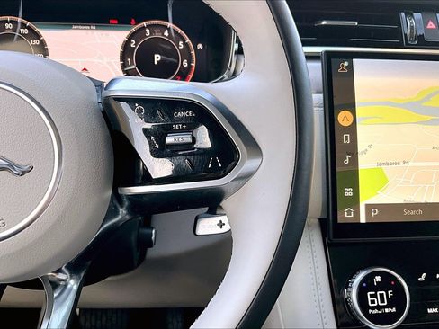 Used 2024 Jaguar F-PACE R-Dynamic S image 24