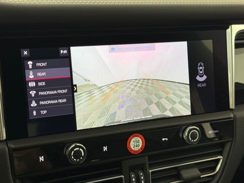 New 2026 Porsche Macan Turbo image 30