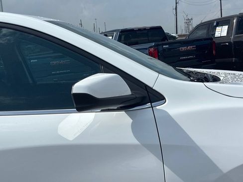 Used 2023 Chevrolet Equinox LT FWD image 9