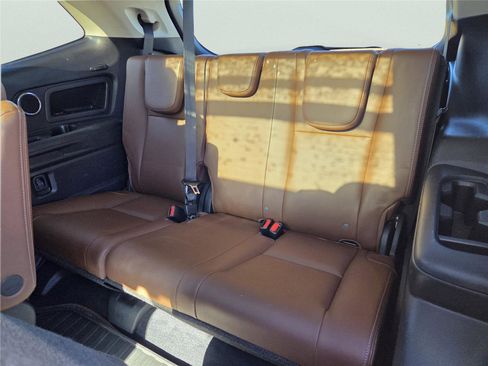 Used 2021 Subaru Ascent Touring image 31