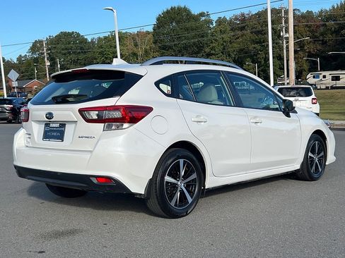 Used 2023 Subaru Impreza Premium image 3