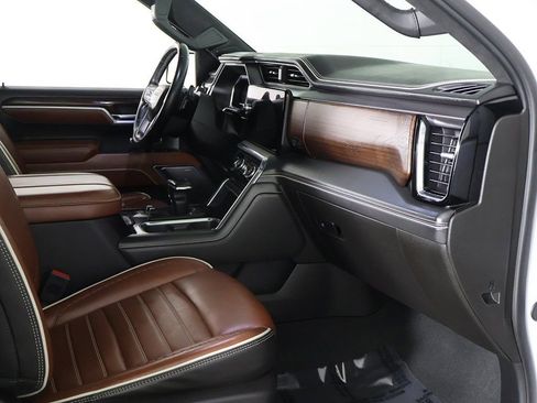 Used 2025 GMC Sierra 1500 Denali Ultimate image 31