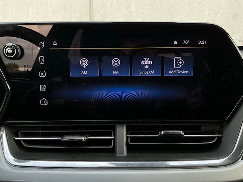 Used 2025 Chevrolet Trax LT image 29