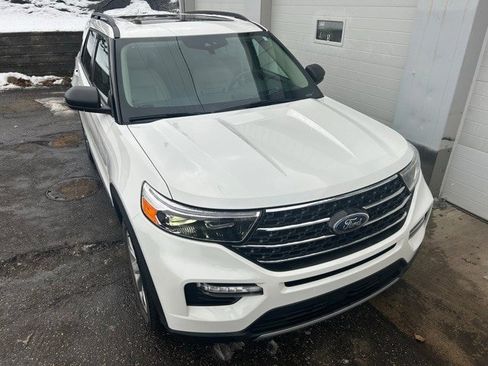 Certified 2023 Ford Explorer XLT w/ Equipment Group 202A image 7