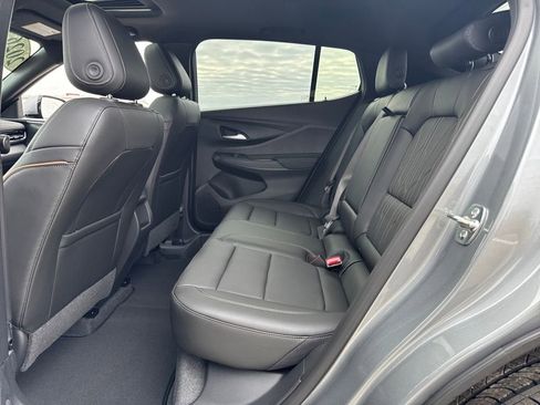 New 2026 Buick Envista Avenir image 13