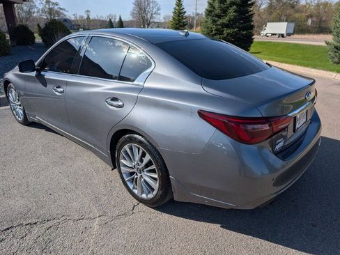 Used 2018 INFINITI Q50 Luxe w/ Sensory Package (Luxe) AWD/4WD image 7