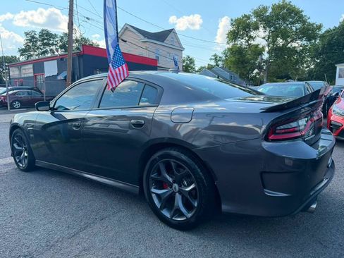 Used 2019 Dodge Charger R/T RWD image 6