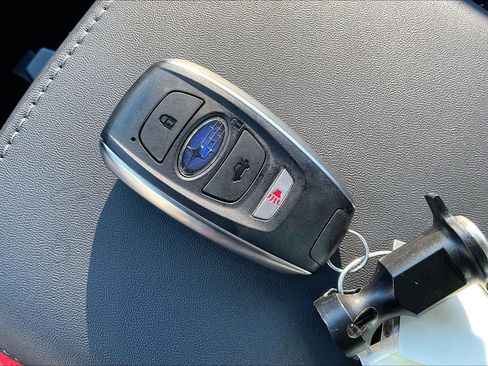 Used 2025 Subaru Legacy Limited image 9