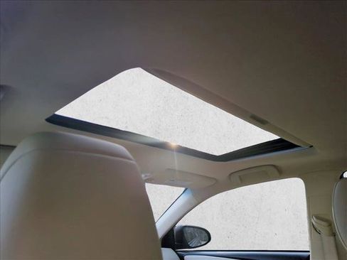 Used 2018 Toyota Avalon Touring image 21